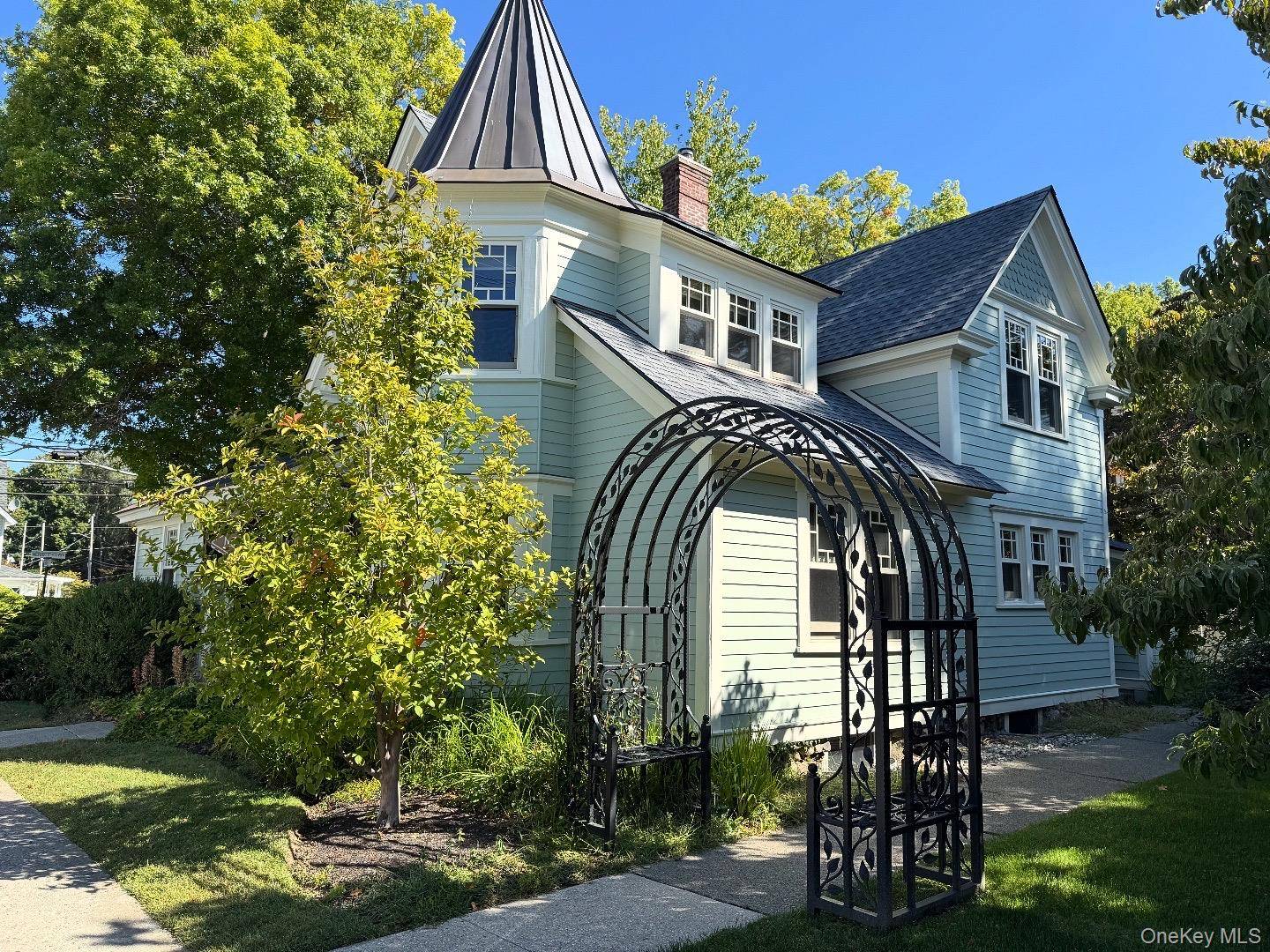 160 Church ST #3, Millbrook, NY 12545