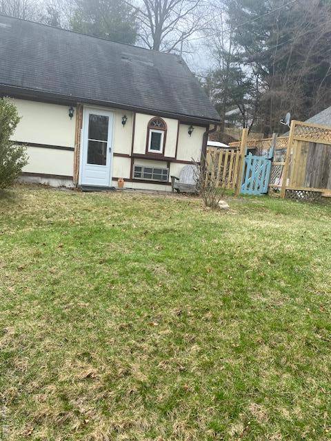 3 Lakeview DR, Wurtsboro, NY 12790