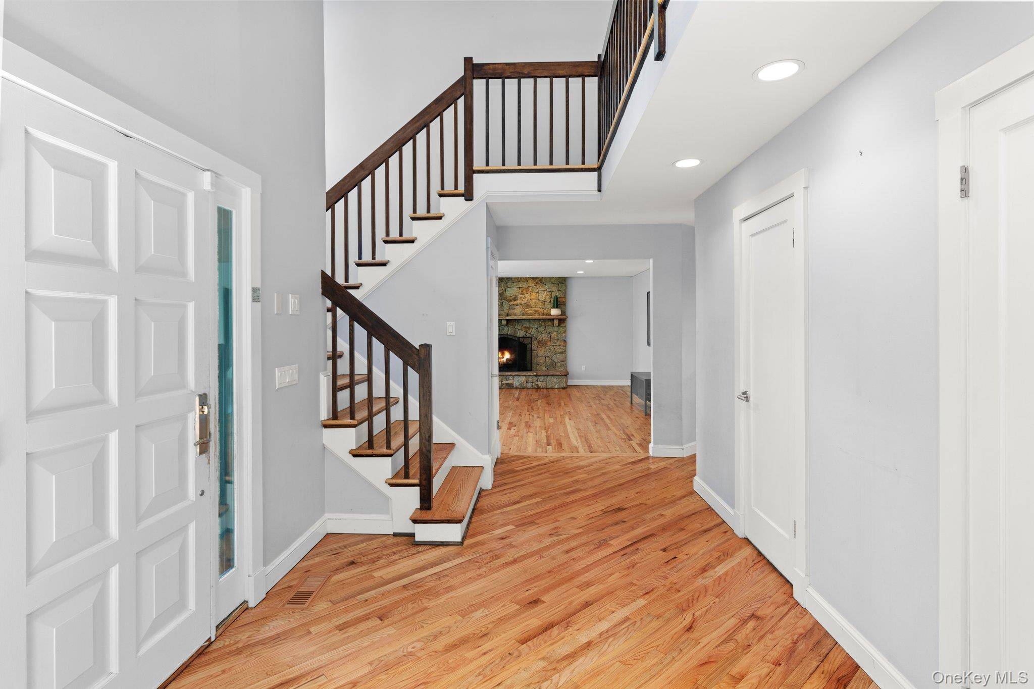 27 Stone Cabin RD, New Rochelle, NY 10801