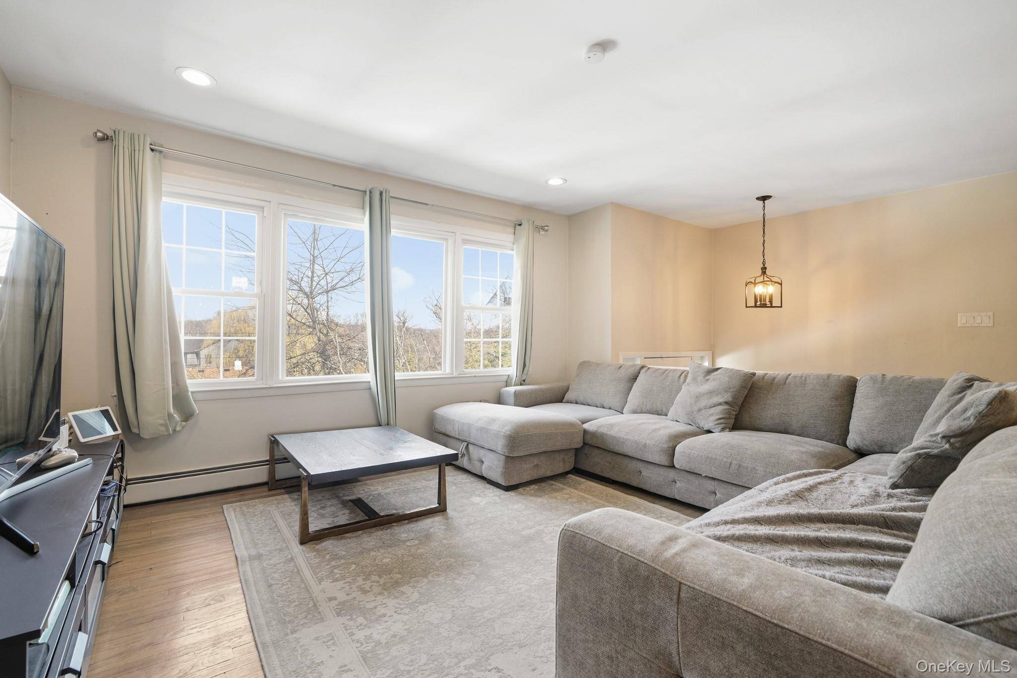 14 Dickinson AVE, Nyack, NY 10960