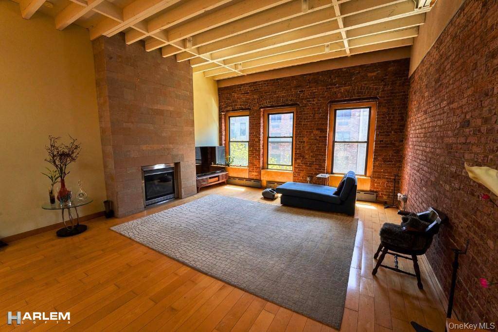 521 W 162nd ST, New York (manhattan), NY 10032