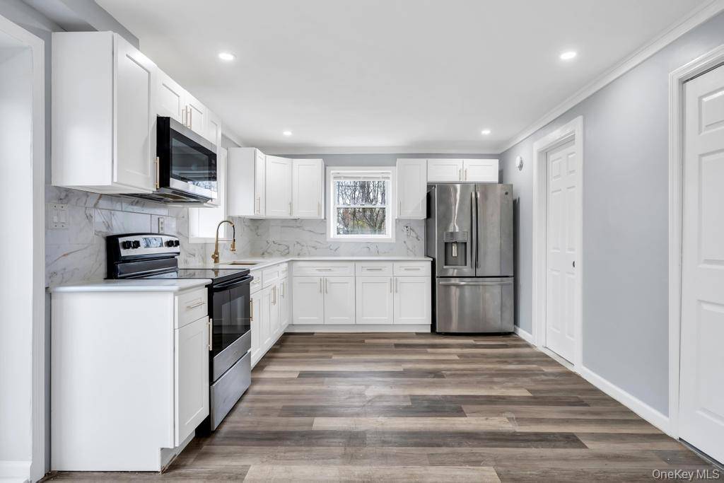 236 Forest RD, Mastic Beach, NY 11951