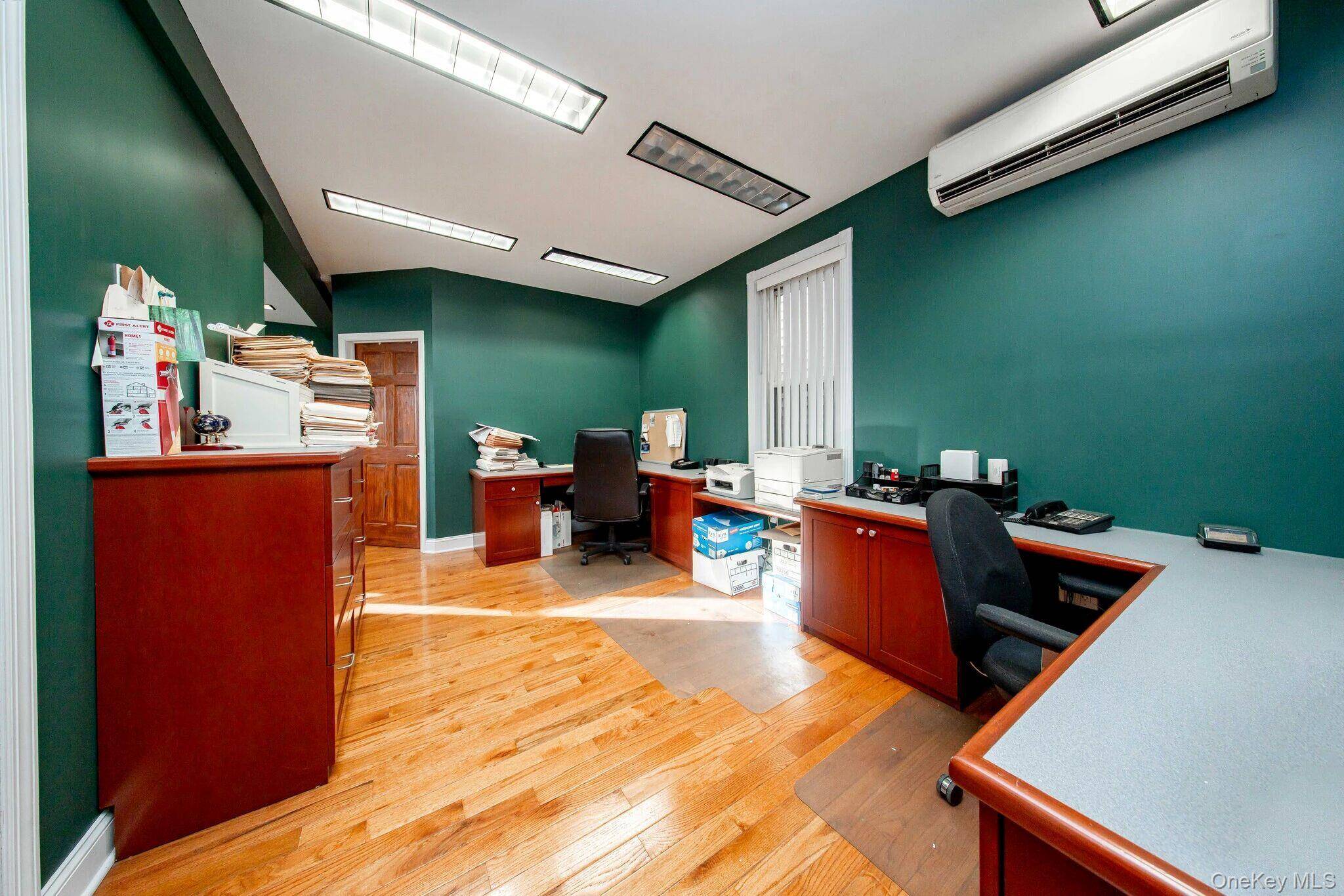 2334 Sound ST, Astoria, NY 11105
