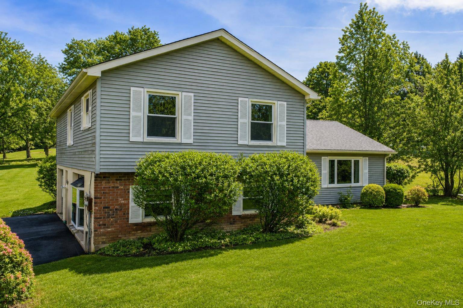 20 Winding Hills DR, Florida, NY 10921