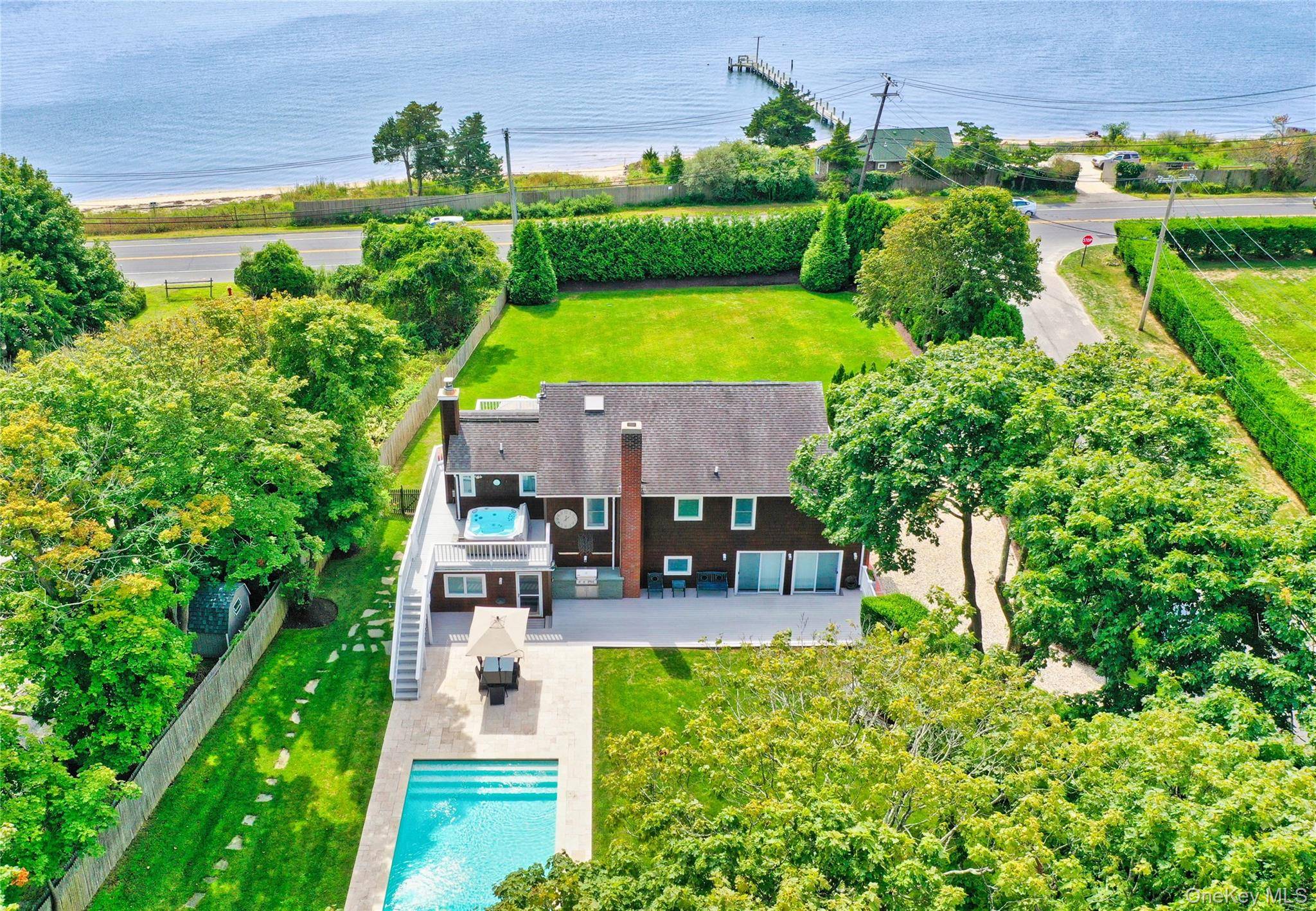 2 S Valley RD, Hampton Bays, NY 11946