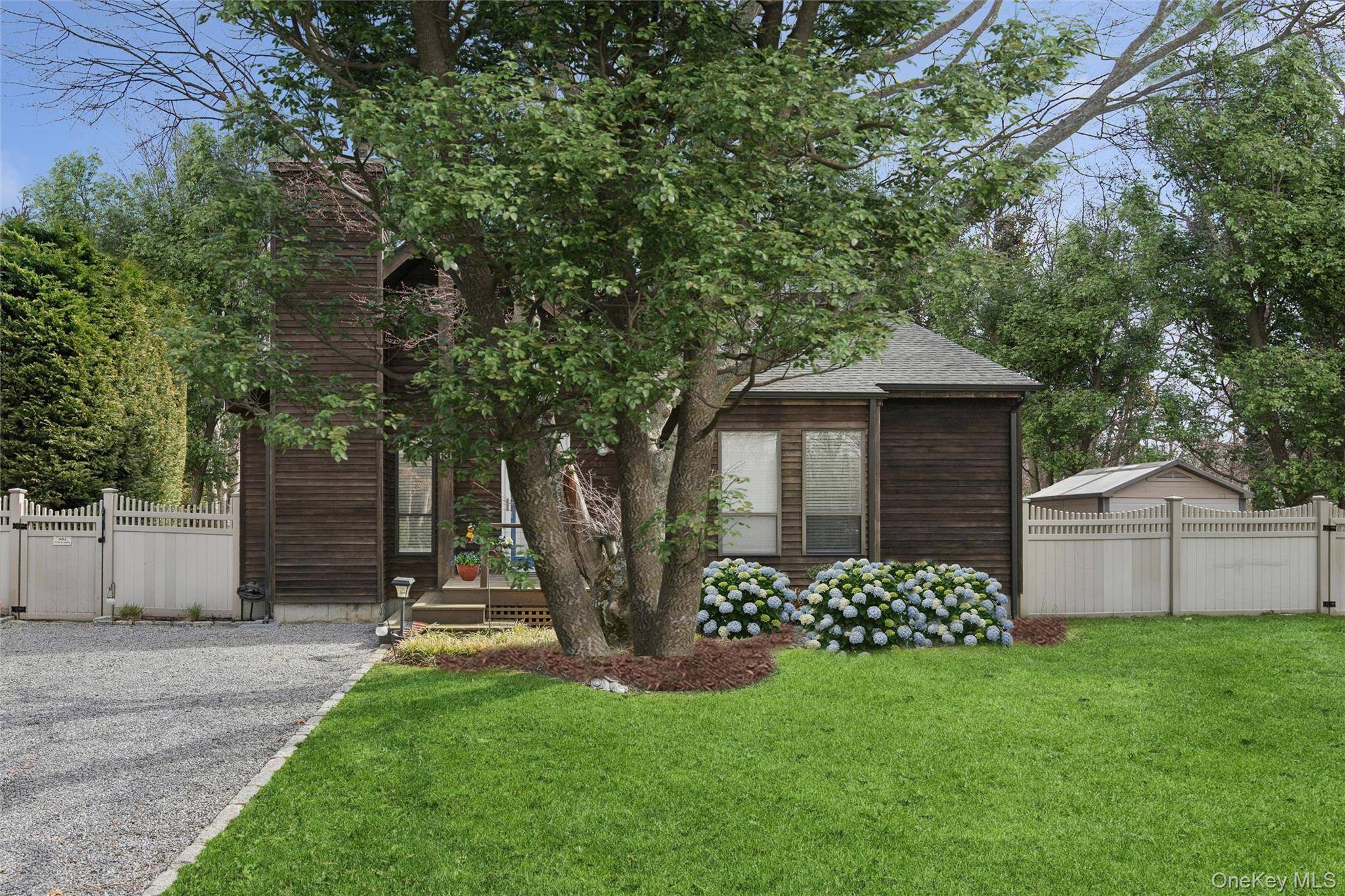 131 Lewis RD, East Quogue, NY 11942
