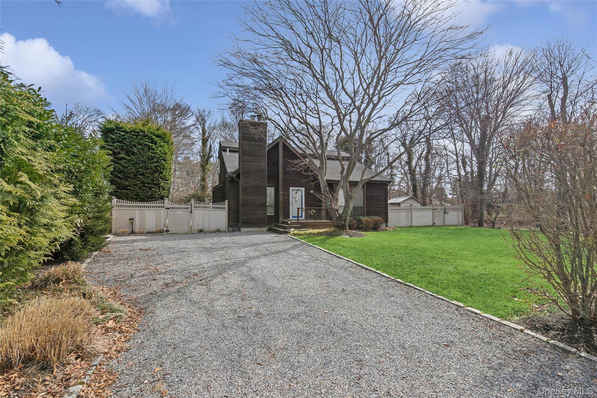 131 Lewis RD, East Quogue, NY 11942