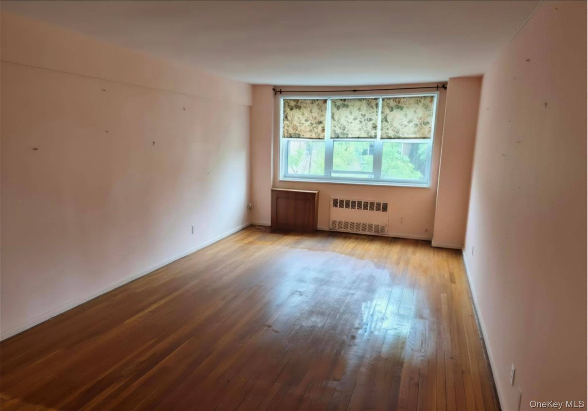 98 DeHaven DR #2B, Yonkers, NY 10703