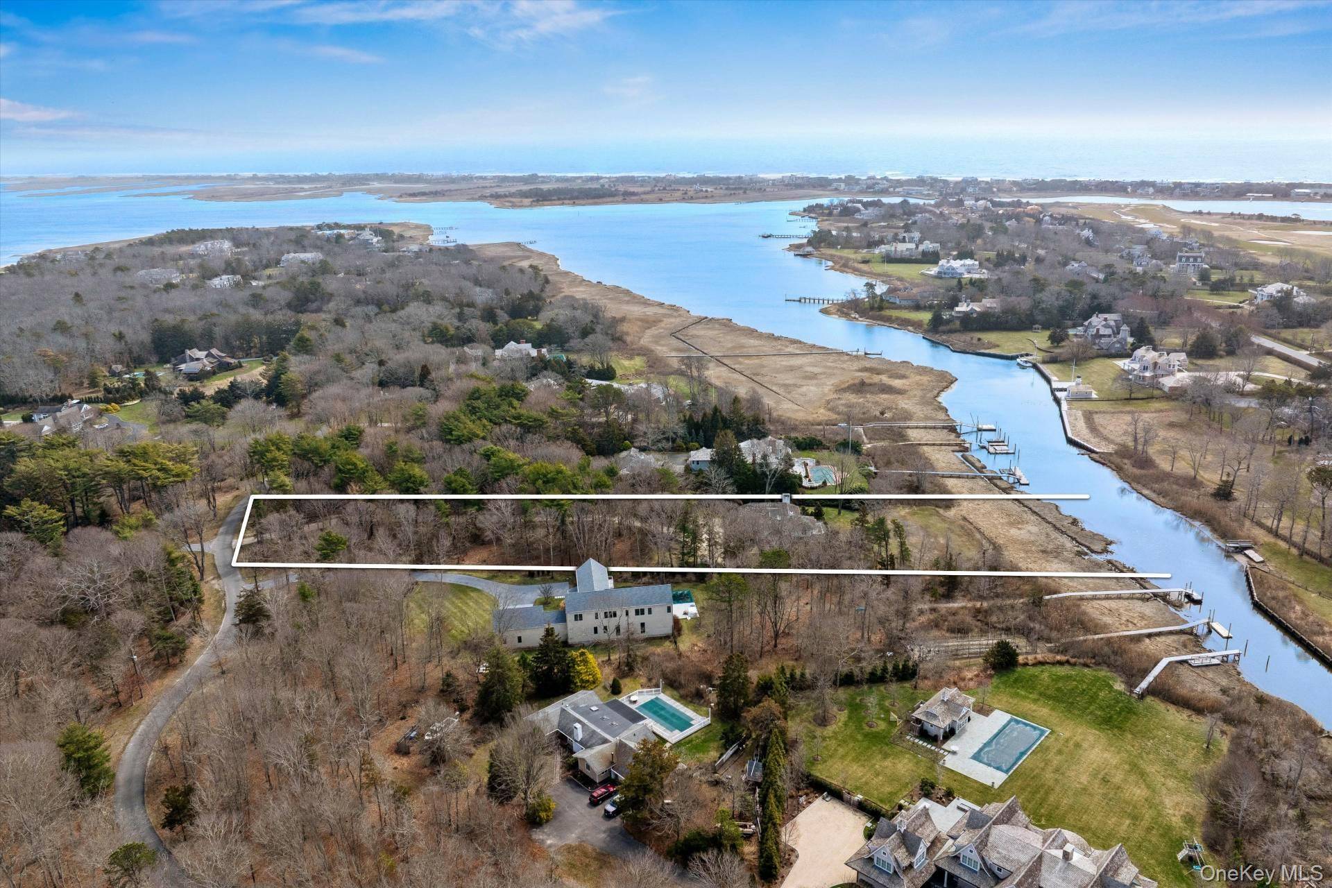 7 Penniman Point RD, Quogue, NY 11959