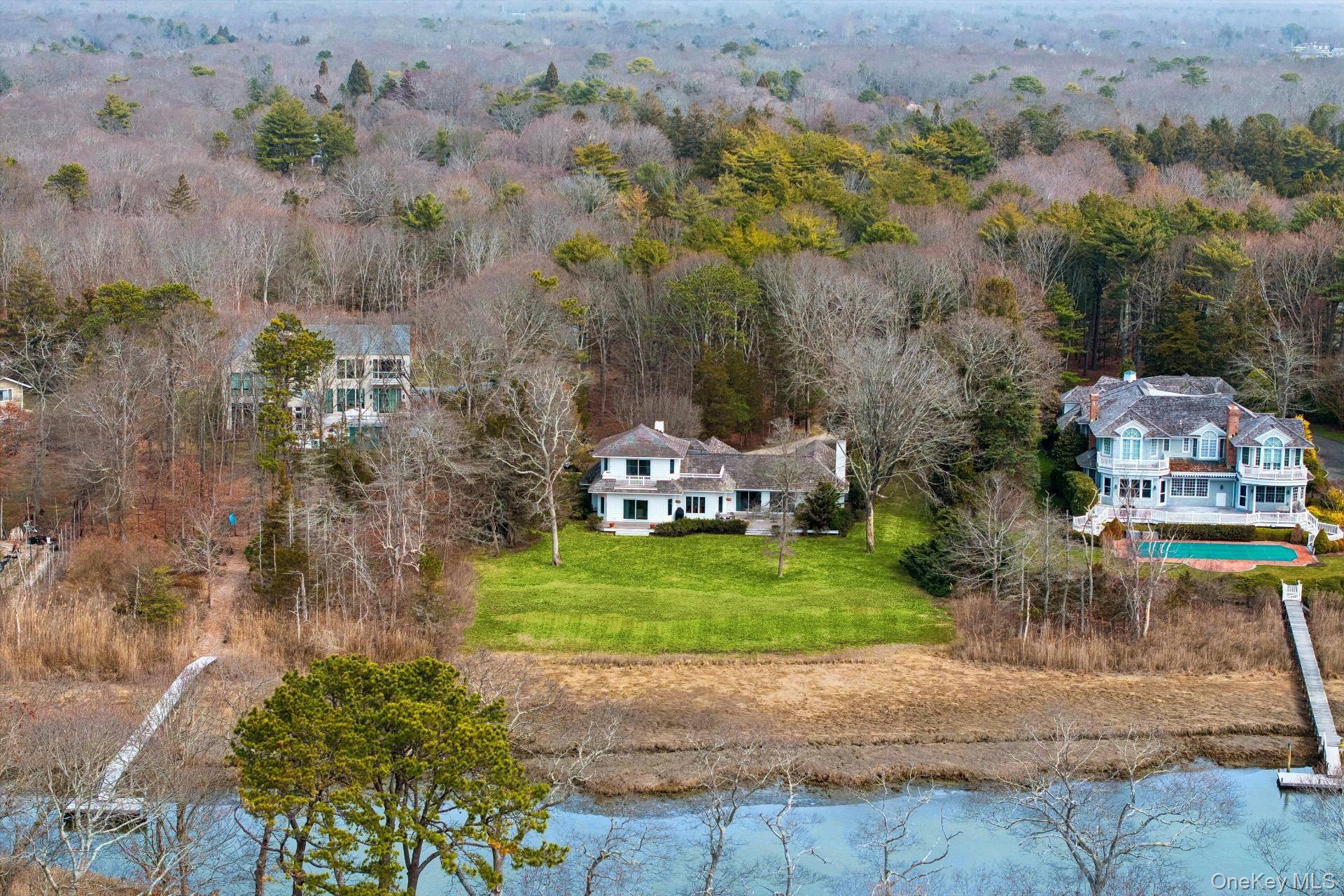 7 Penniman Point RD, Quogue, NY 11959