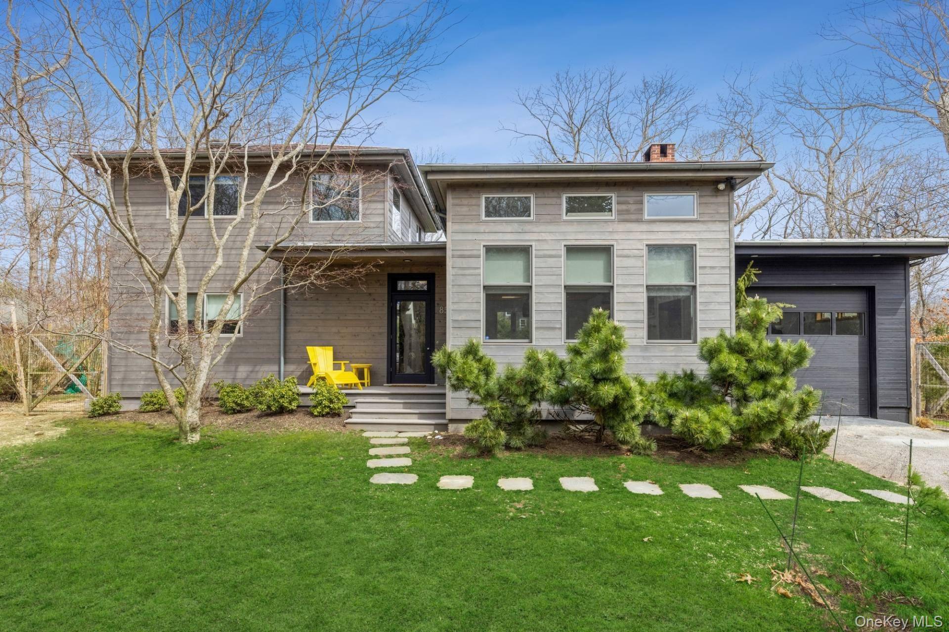 85 Camberly RD, East Hampton, NY 11937