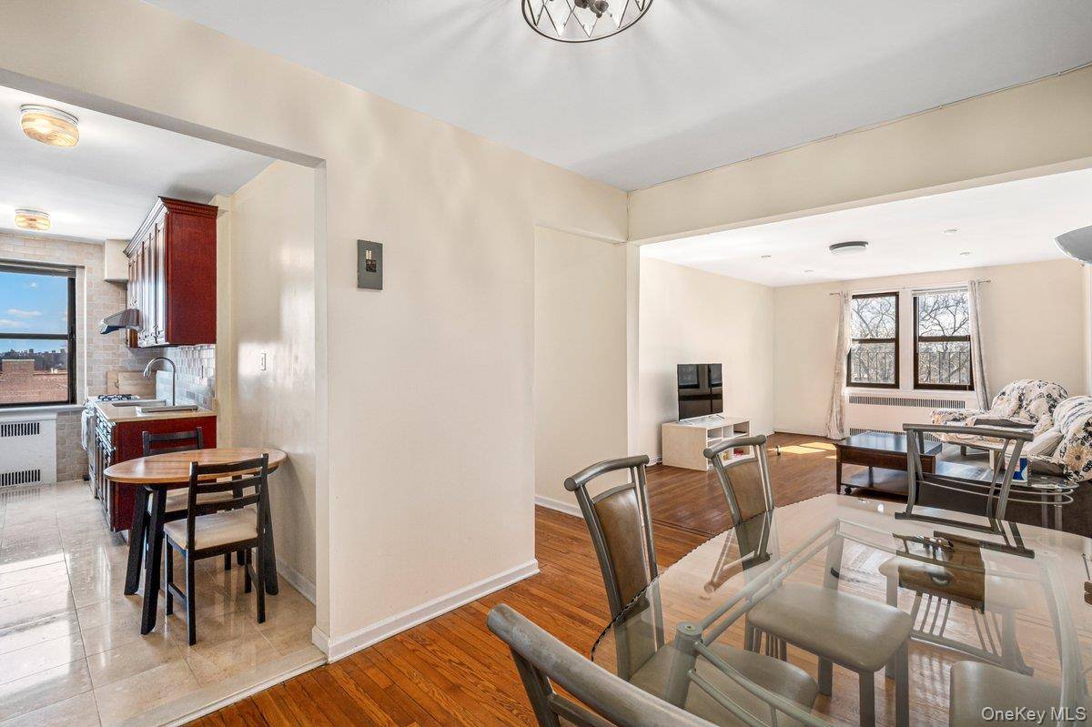 4035 Ithaca ST #5D, Elmhurst, NY 11373