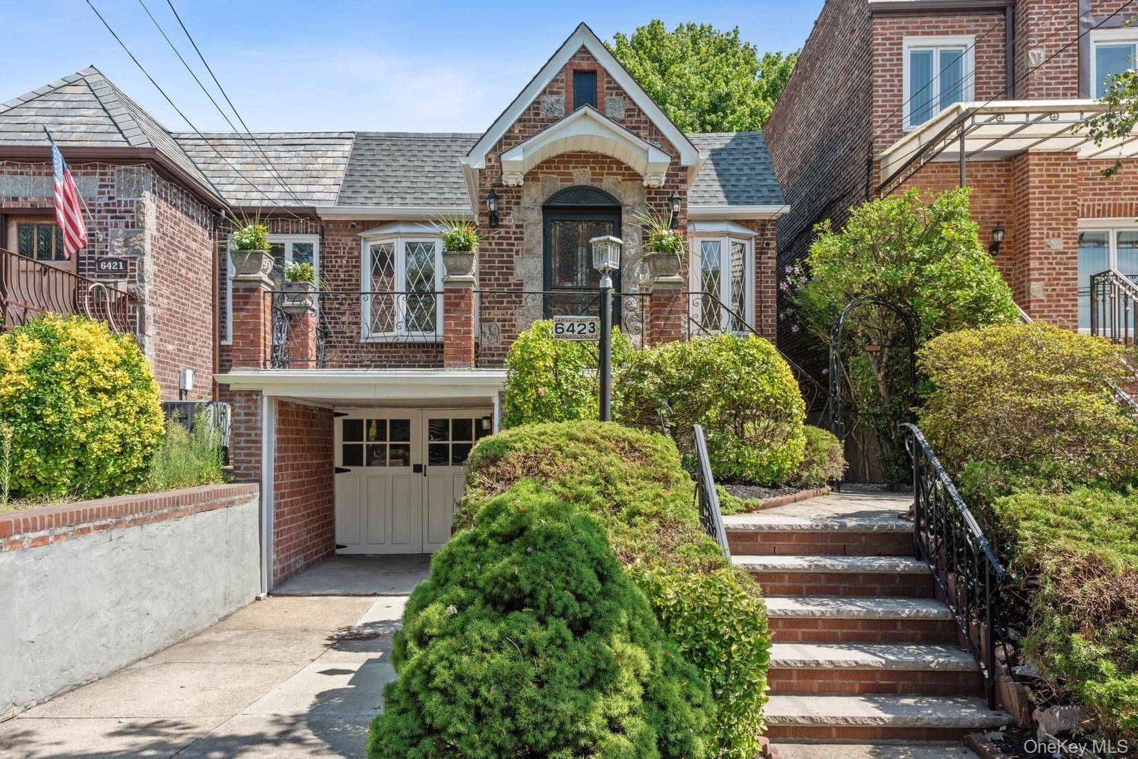 64-23 Alderton ST #PH, Rego Park, NY 11374