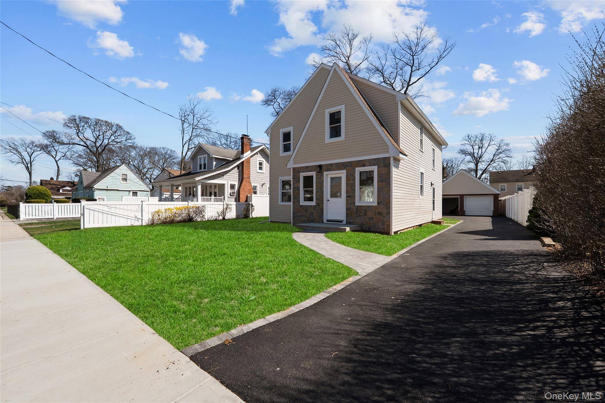 65 Mount Joy AVE, Freeport, NY 11520