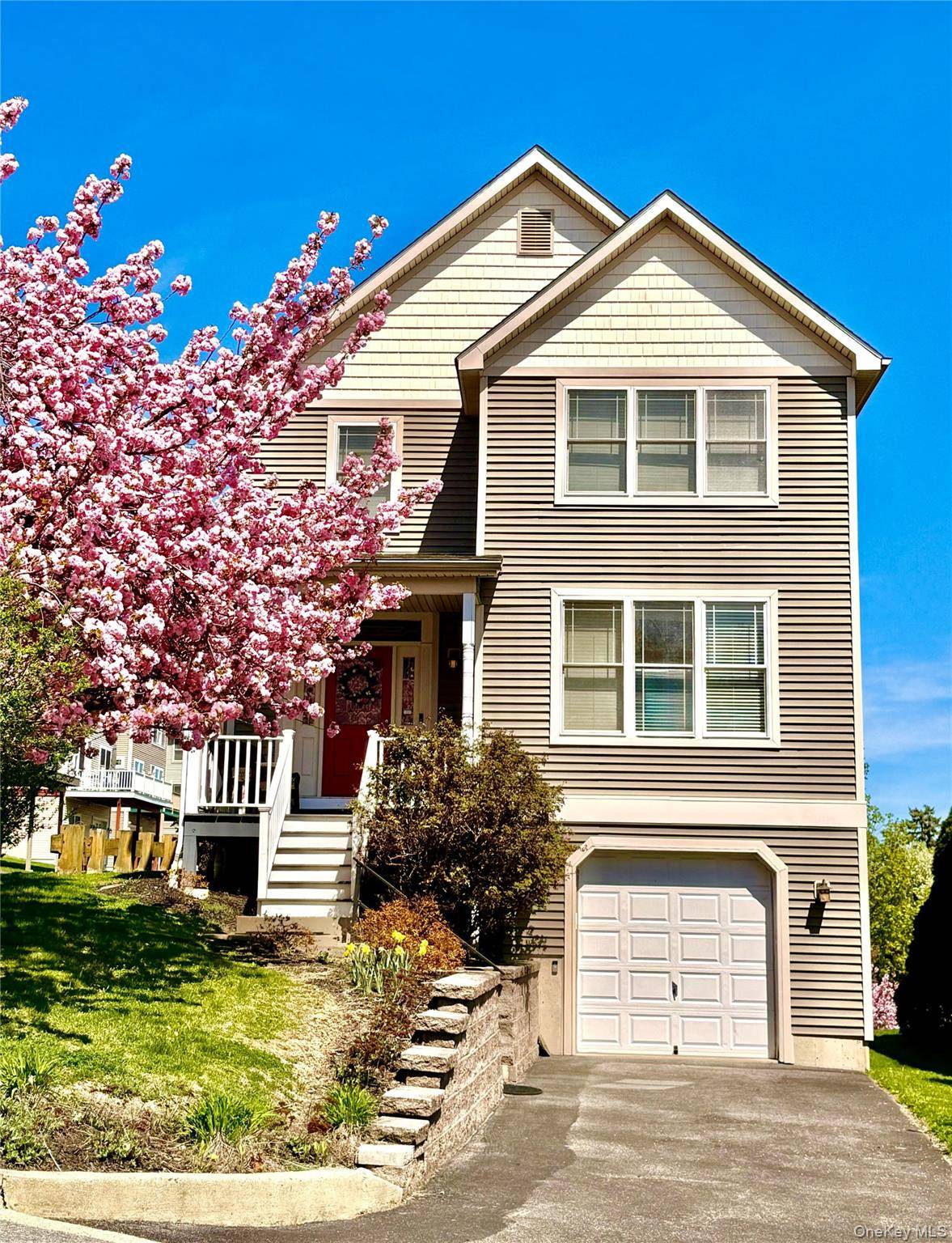 4 Broad ST, Newburgh, NY 12550