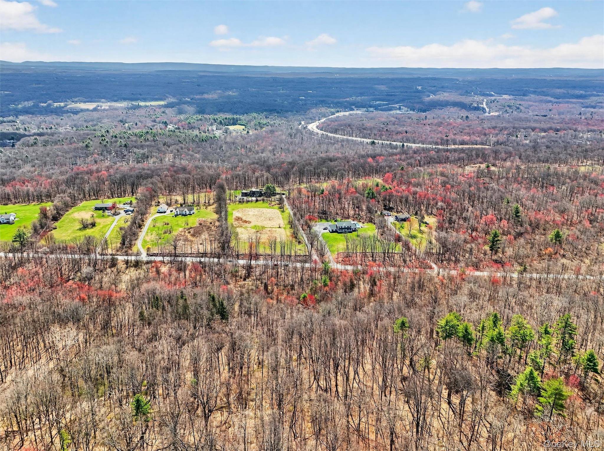 Horton RD, Bloomingburg, NY 12721