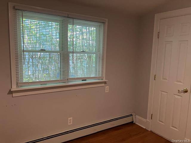 101 Maple AVE, Sea Cliff, NY 11579
