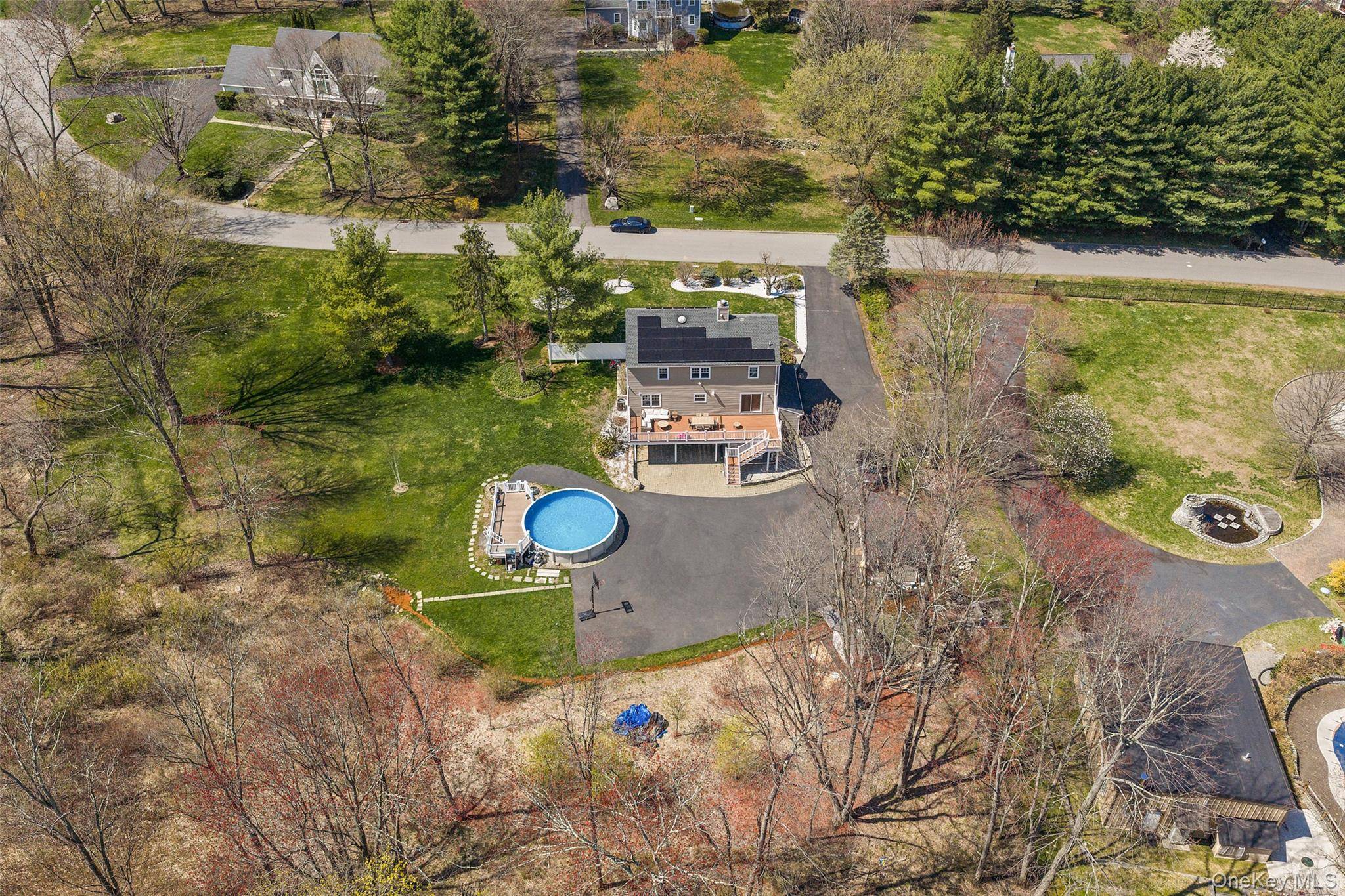 19 Peachtree DR, Cortlandt Manor, NY 10567