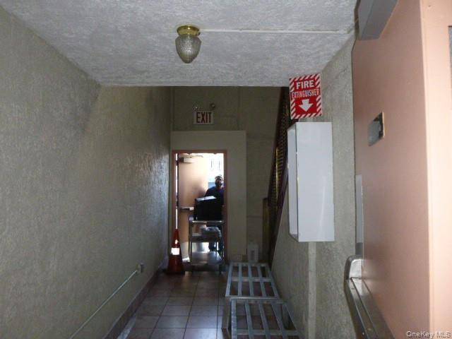 8-07 38th AVE, Long Island City, NY 11101