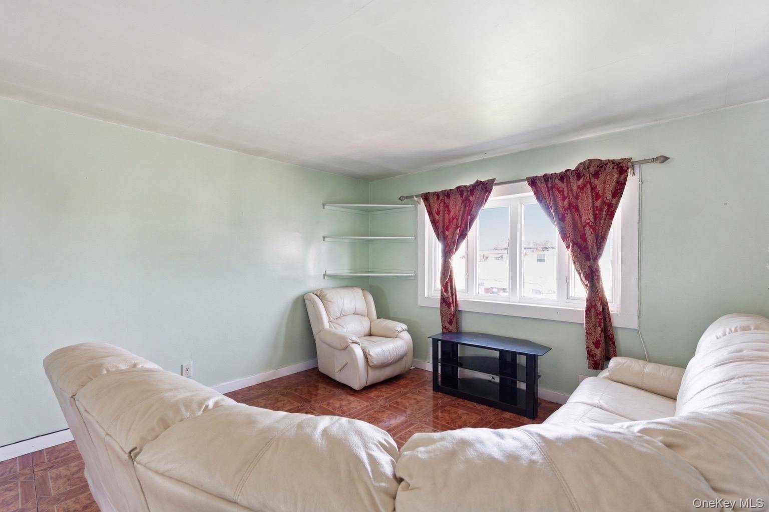 106 Bergold ST, Brentwood, NY 11717
