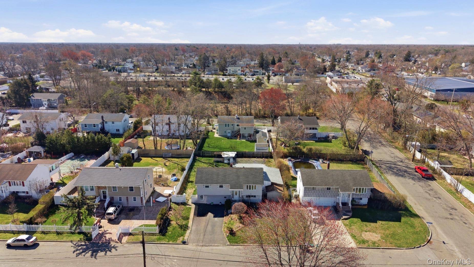 106 Bergold ST, Brentwood, NY 11717