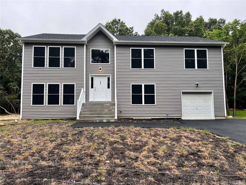 158 Norfleet, Medford, NY 11763