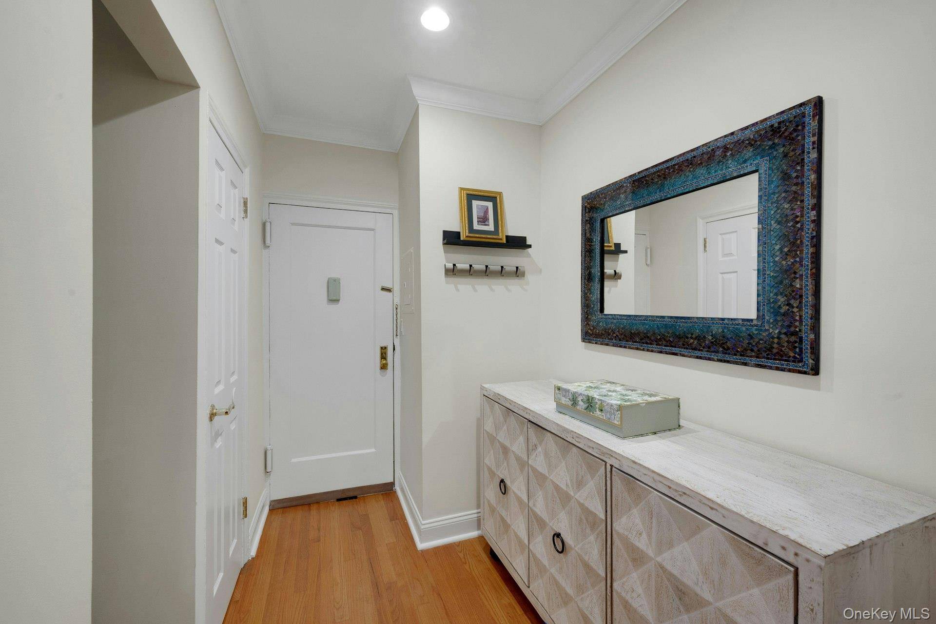 68 E Hartsdale AVE #5M, Hartsdale, NY 10530