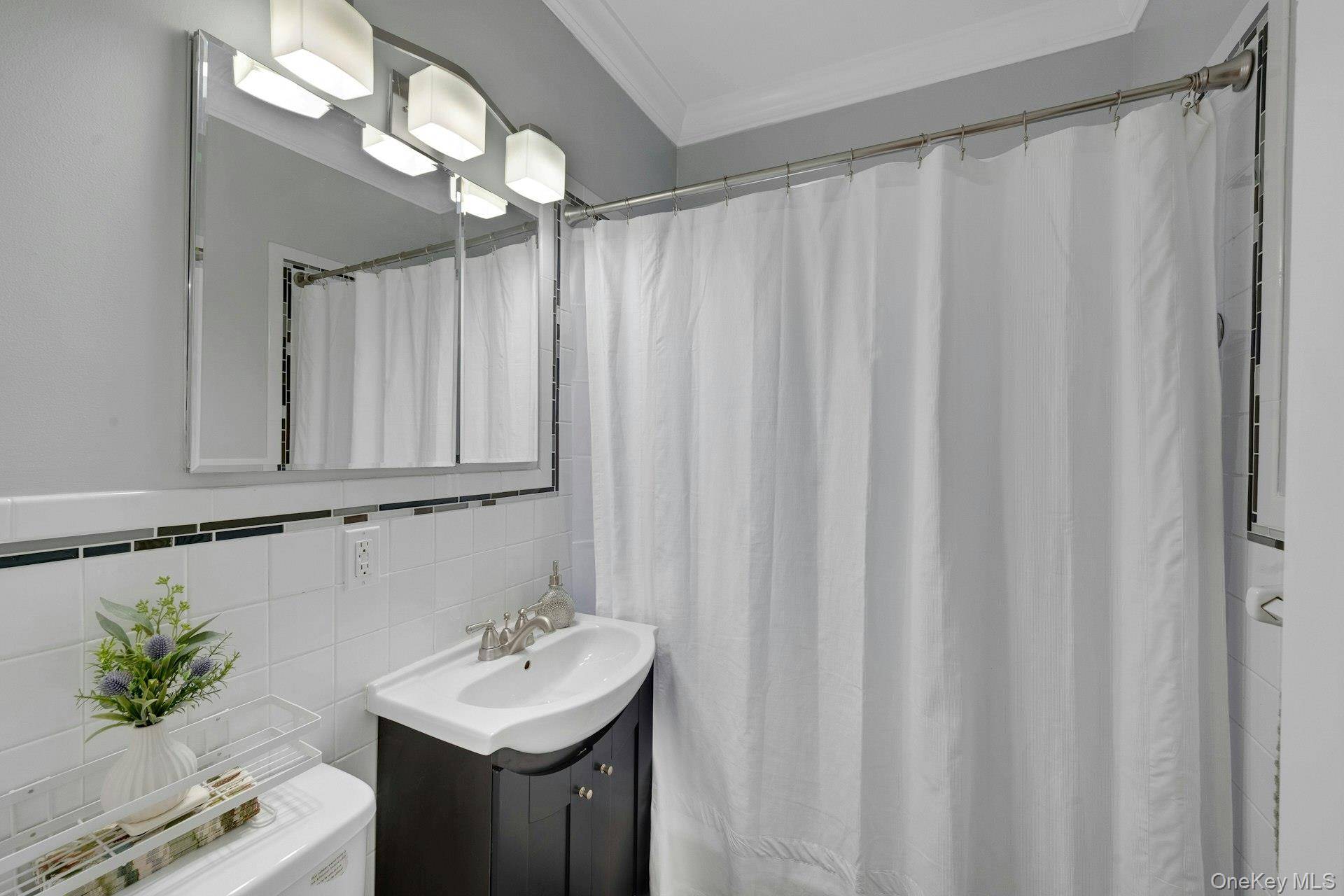 68 E Hartsdale AVE #5M, Hartsdale, NY 10530