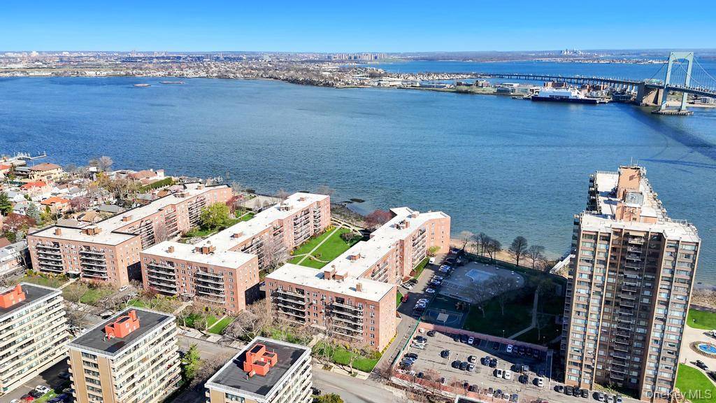 162-41 Powells Cove Boulevard #2J, Beechhurst, NY 11357