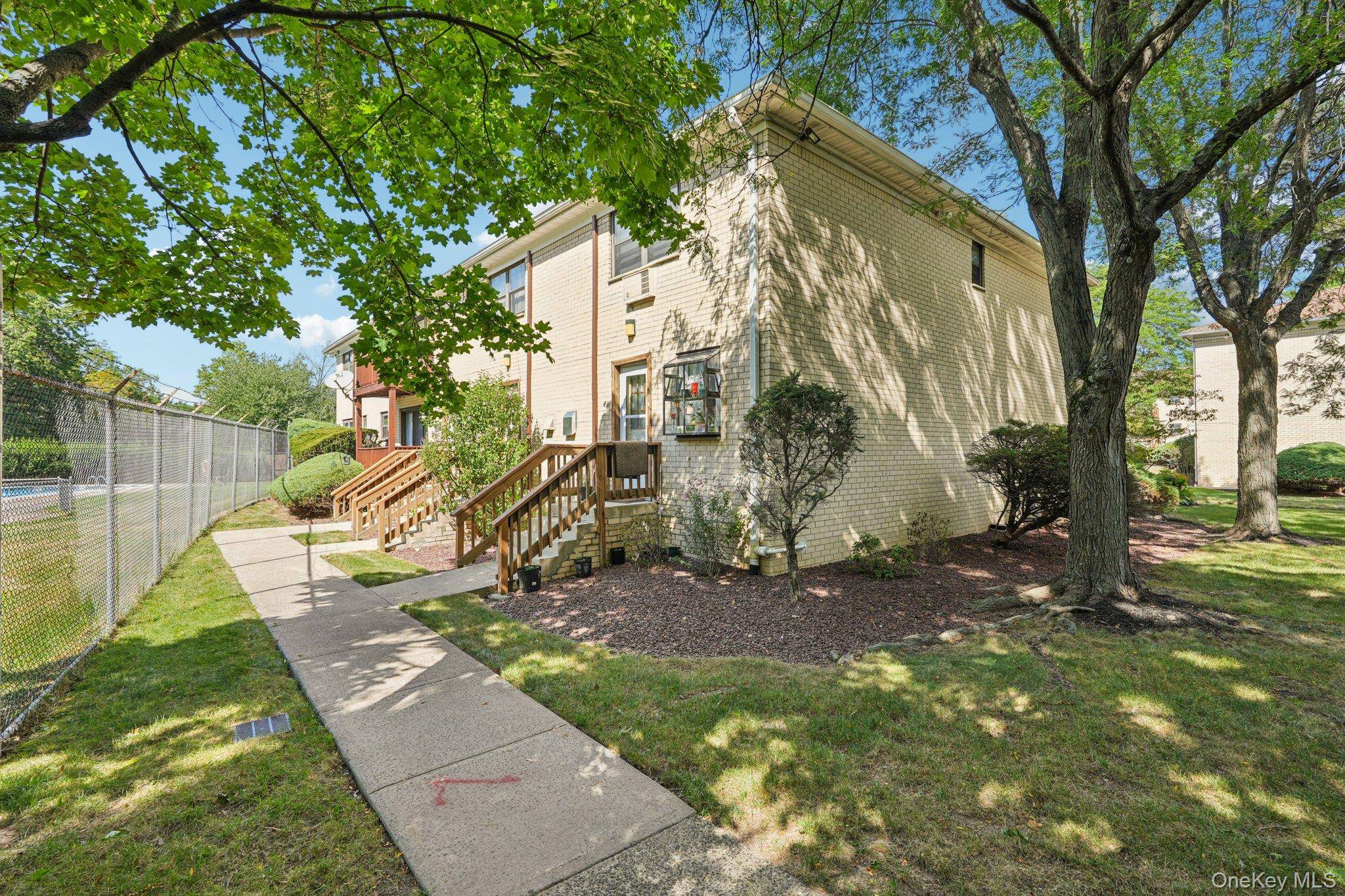148 Sneden PL #148, Spring Valley, NY 10977