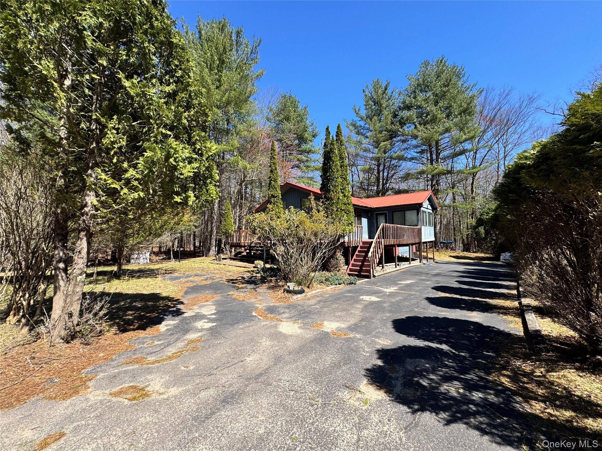 27 Gina LN, Smallwood, NY 12778