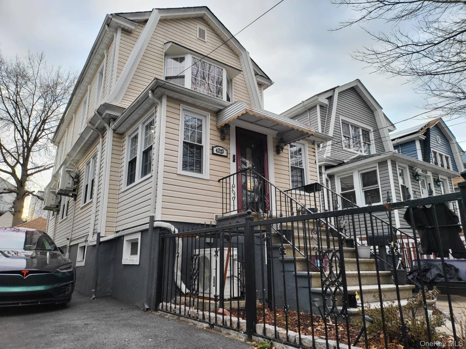 4223 Gunther AVE, Bronx, NY 10466