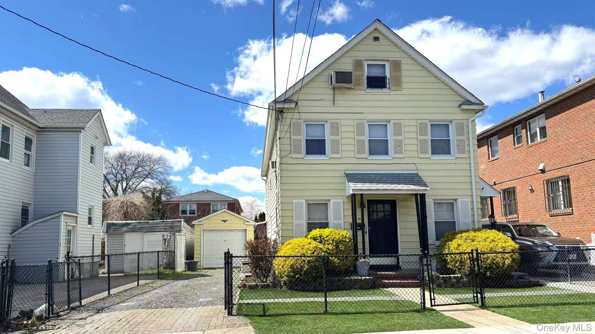 46-30 161st ST, Flushing, NY 11358