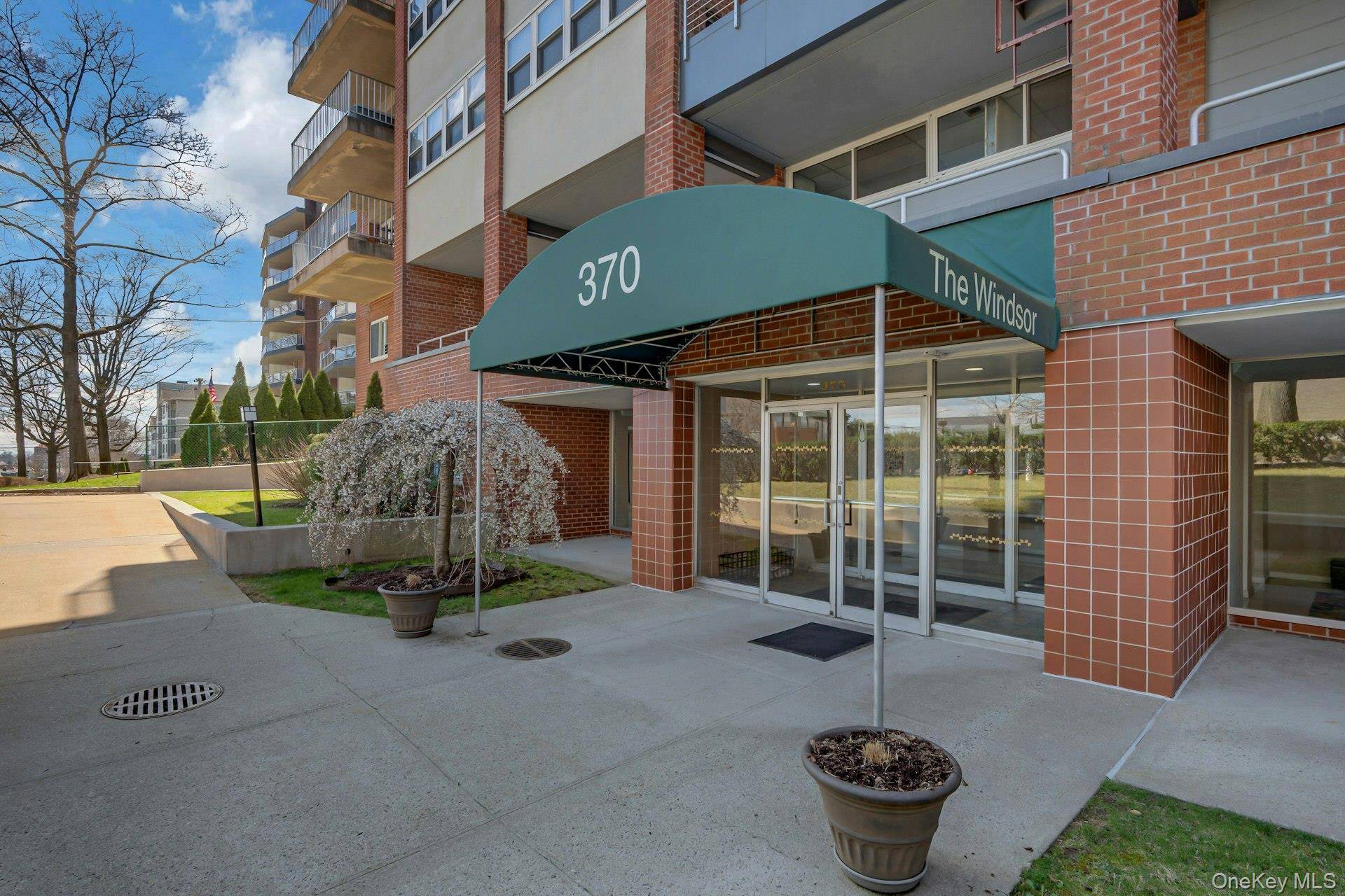 370 Westchester AVE #6M, Port Chester, NY 10573