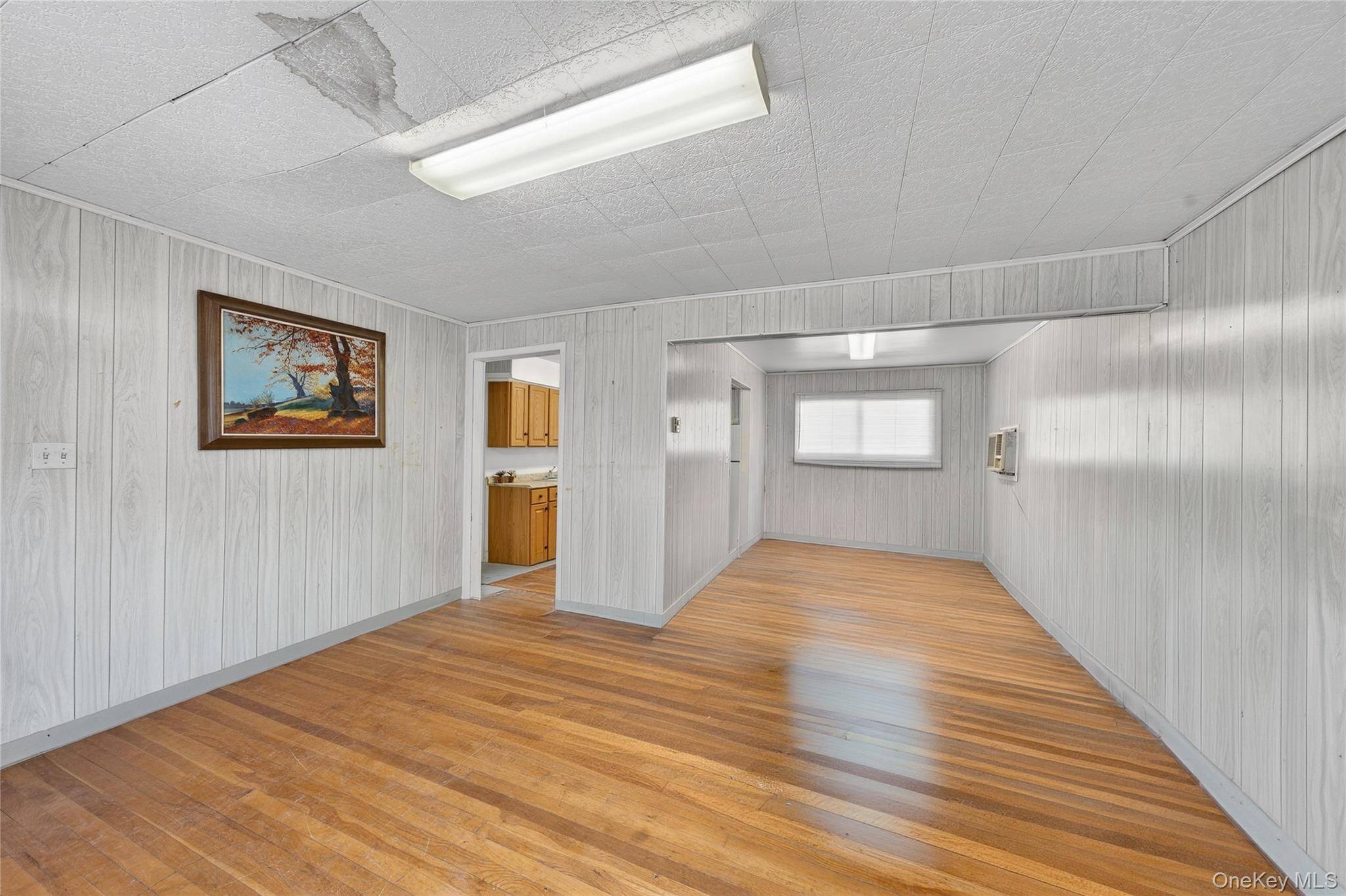 188 Amherst ST, Hempstead, NY 11550