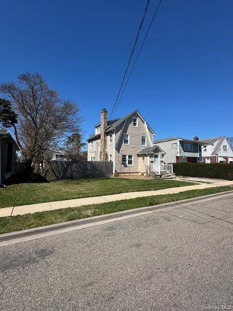 261 Rutland RD, Freeport, NY 11520