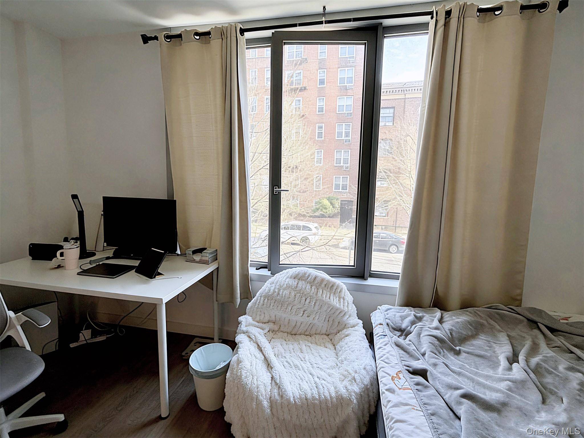 14427 Sanford AVE #2P, Flushing, NY 11355