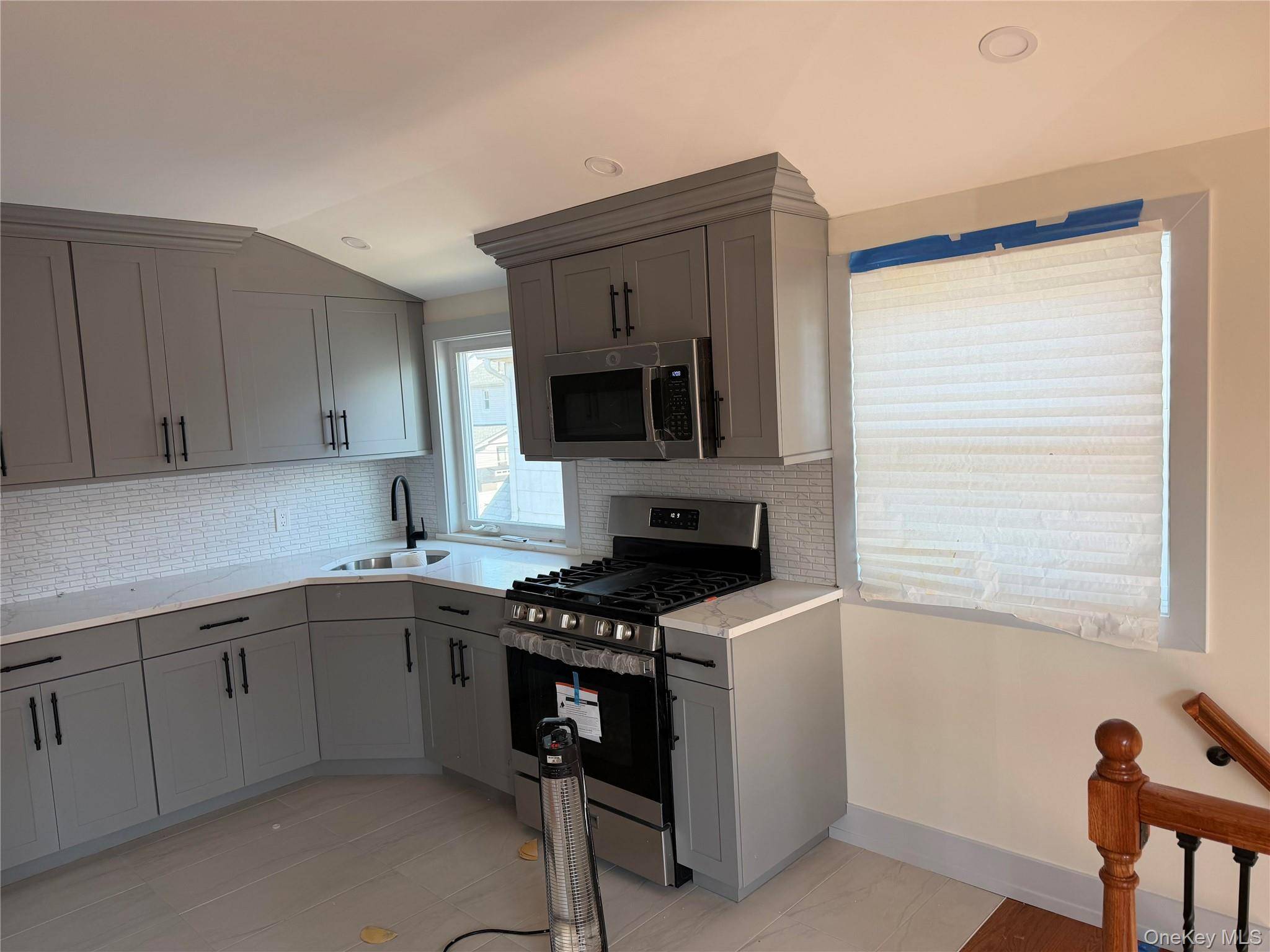 202-07 Linden BLVD, Saint Albans, NY 11412