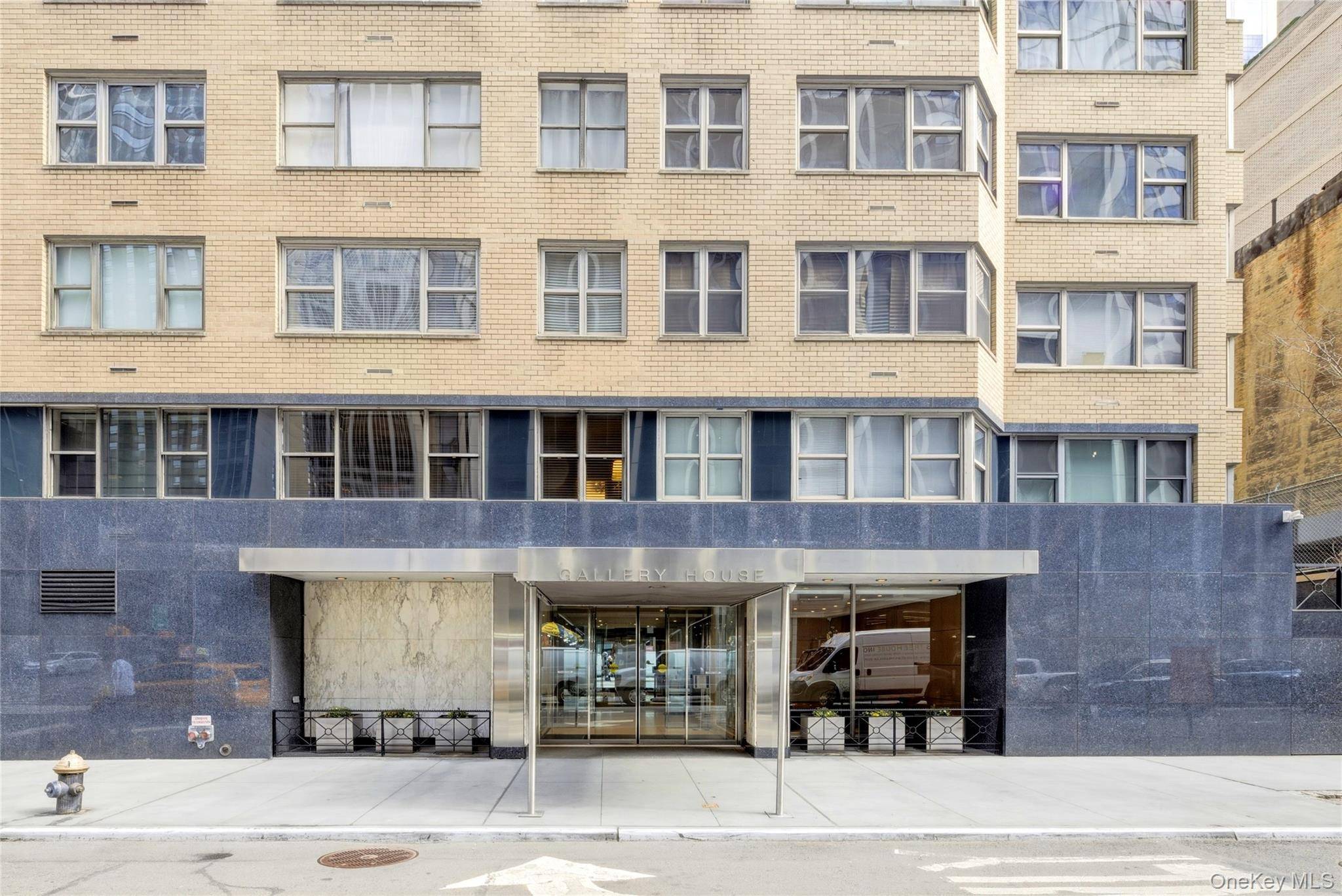 77 W 55th ST #15G, New York (manhattan), NY 10019