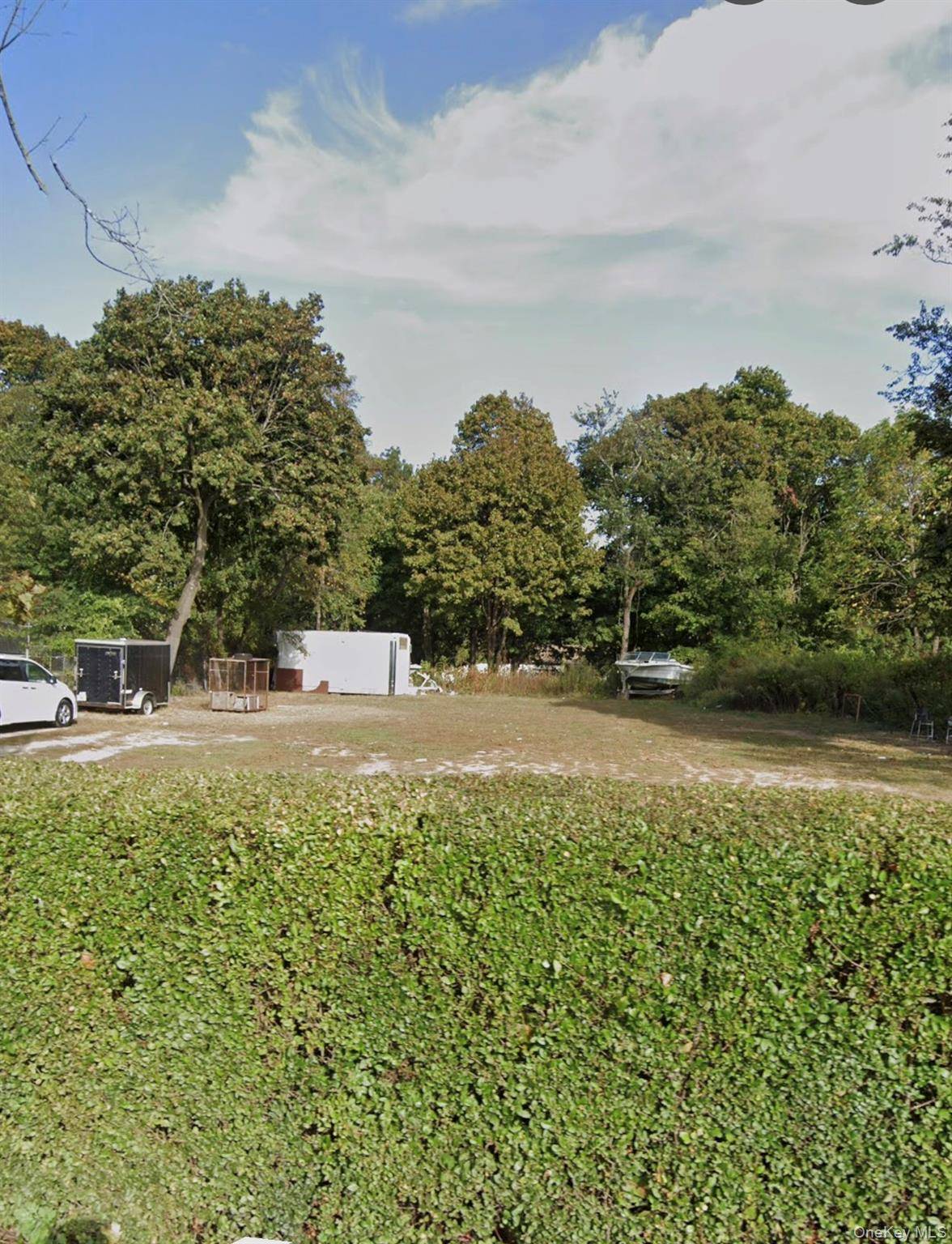 245 Acorn AVE, Central Islip, NY 11722