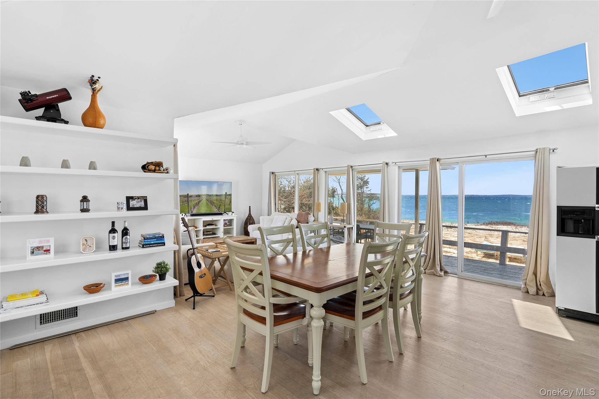 21 E Shore DR, Southampton, NY 11968