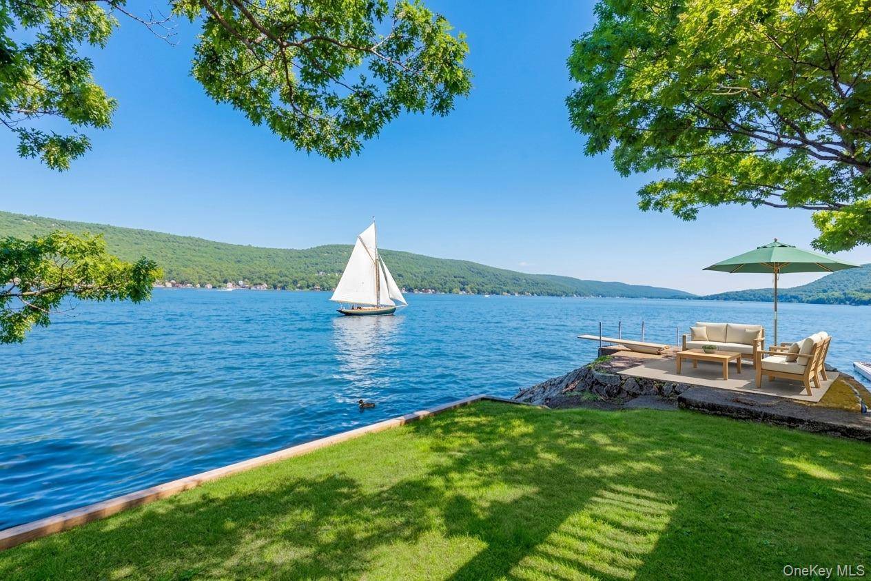 46 W Cove RD, Greenwood Lake, NY 10925