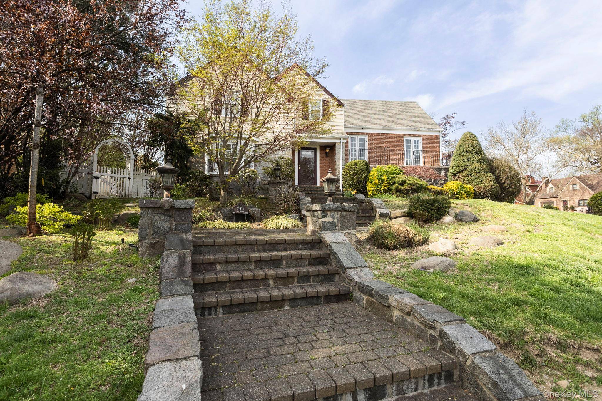 215-15 86th AVE, Hollis Hills, NY 11427