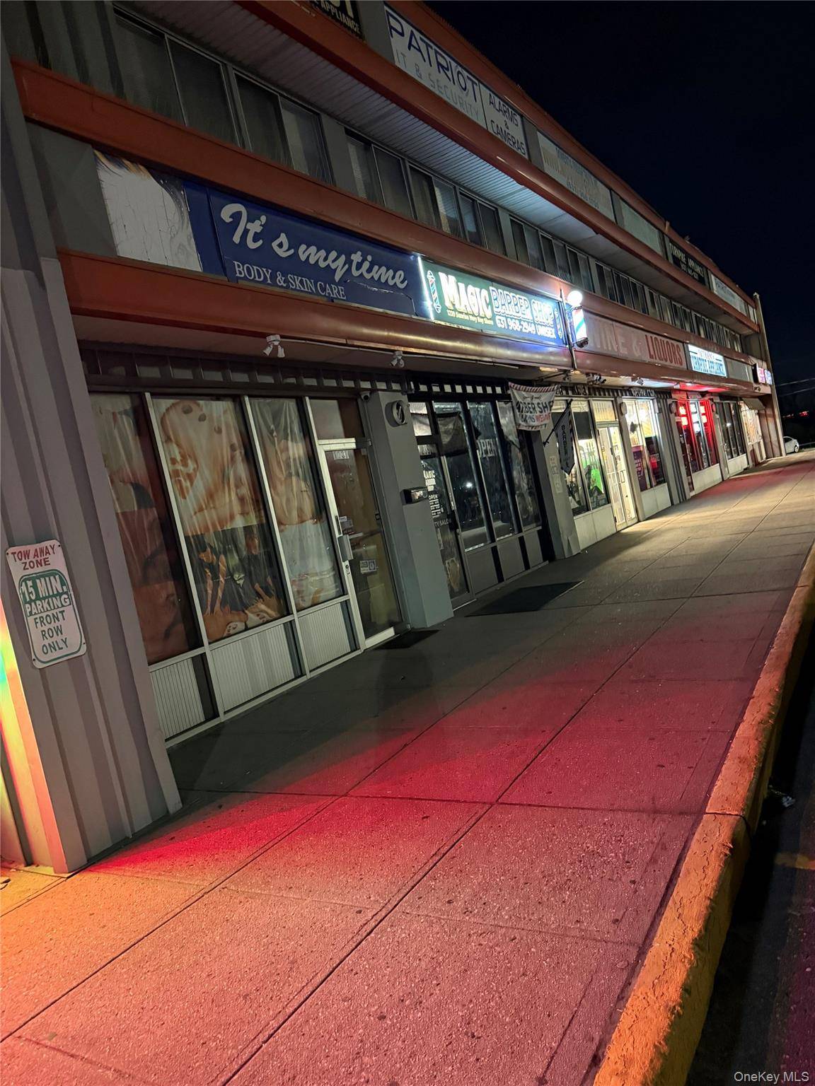 Address not disclosed, Bay Shore, NY 11706