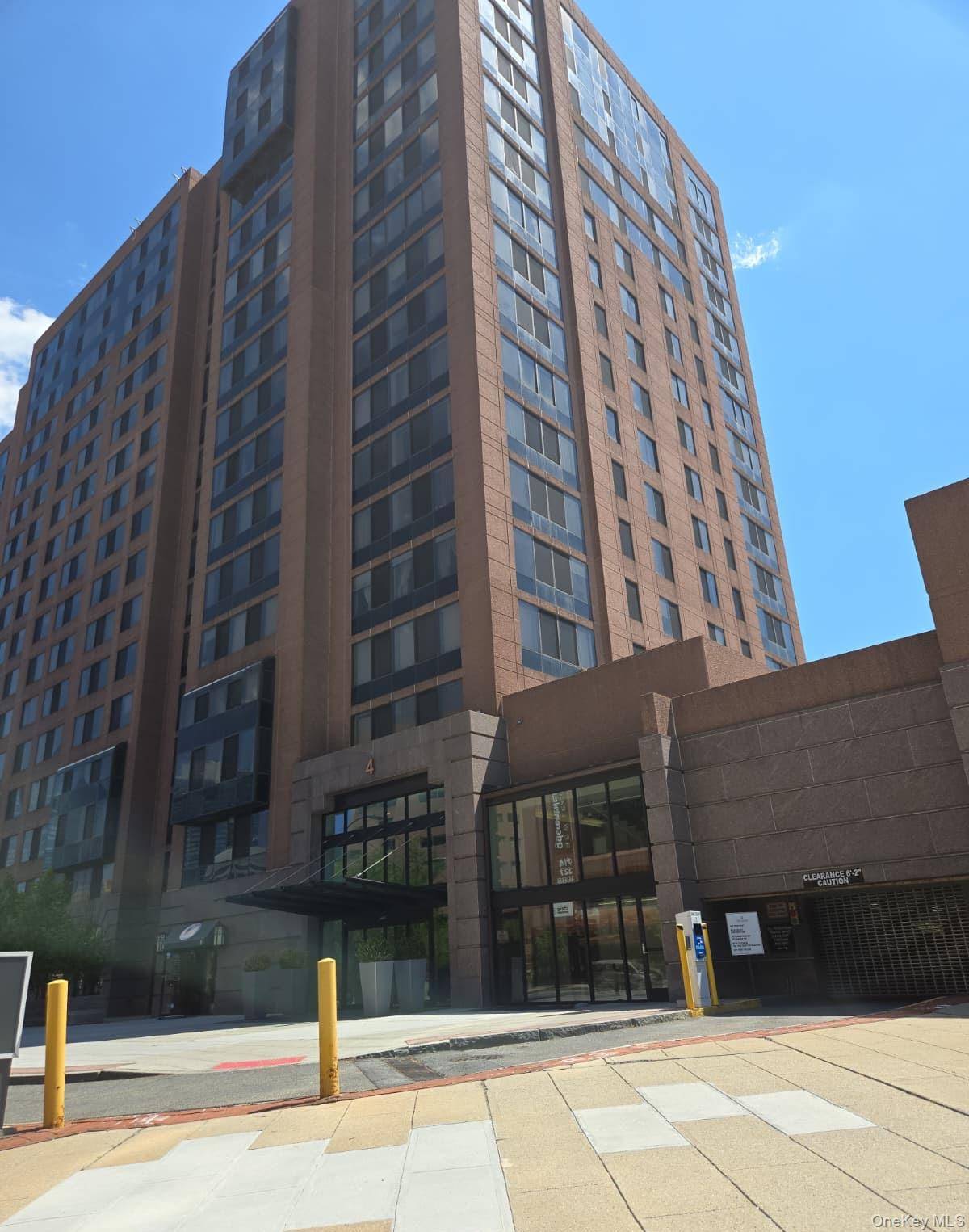 4 Martine AVE #1501, White Plains, NY 10606