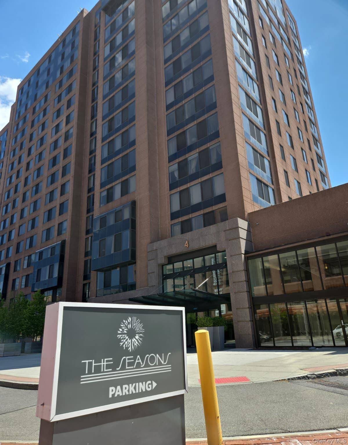 4 Martine AVE #1501, White Plains, NY 10606