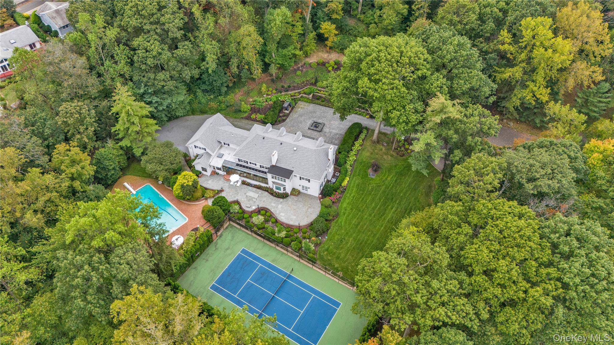 45 Southeast RD, Sands Point, NY 11050