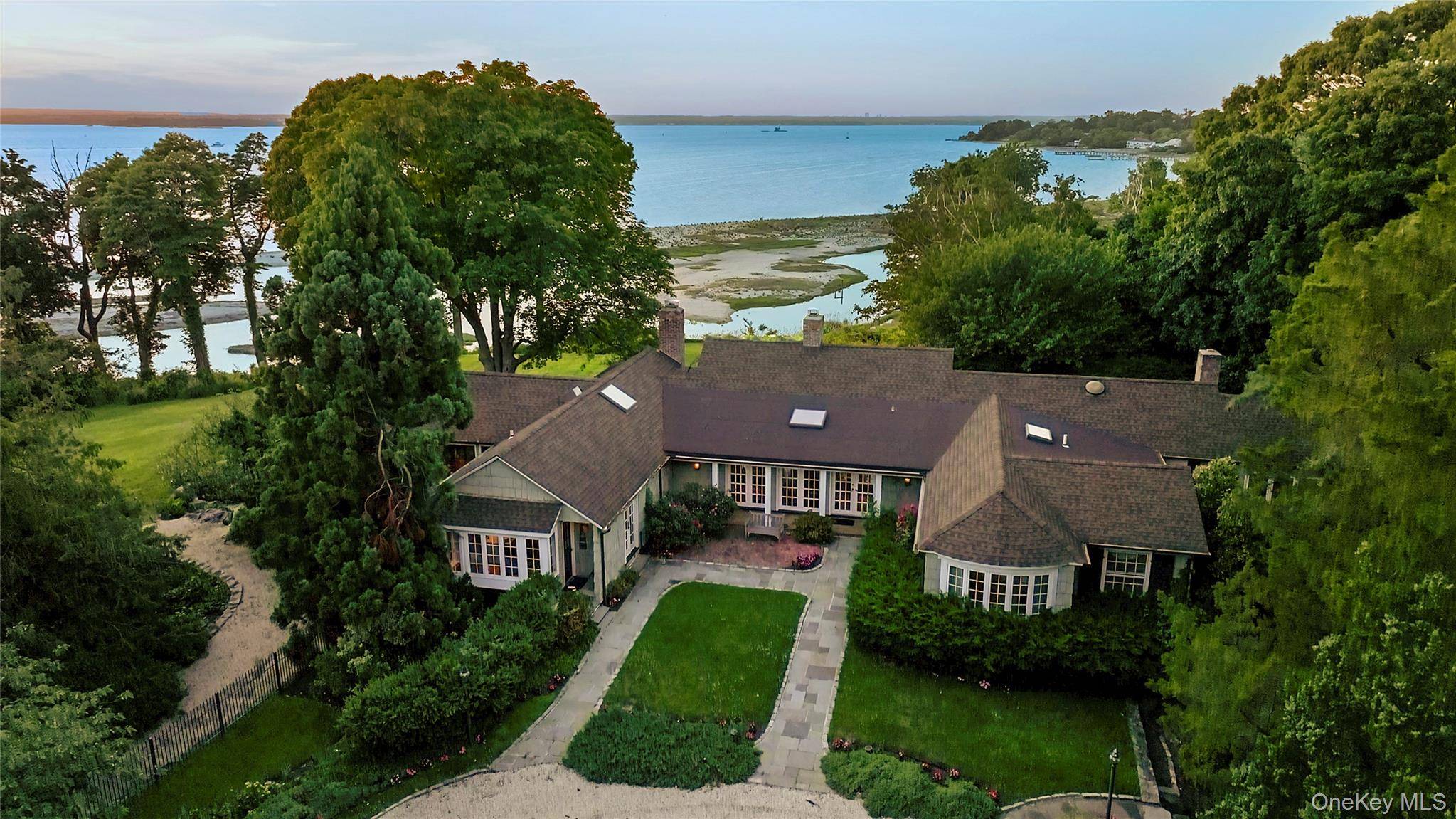 120 W Creek Farms RD, Sands Point, NY 11050