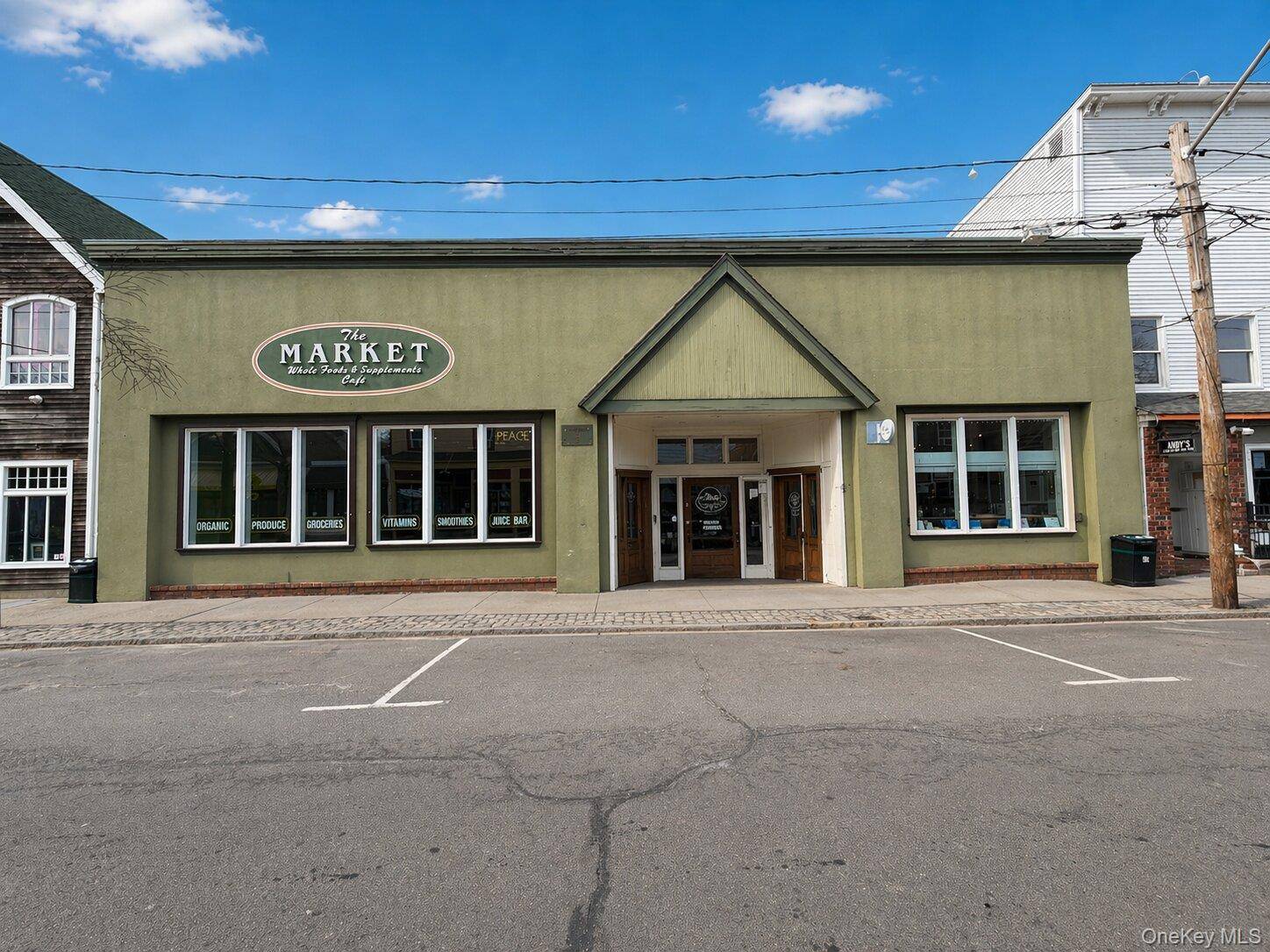38-44 Front ST, Greenport, NY 11944