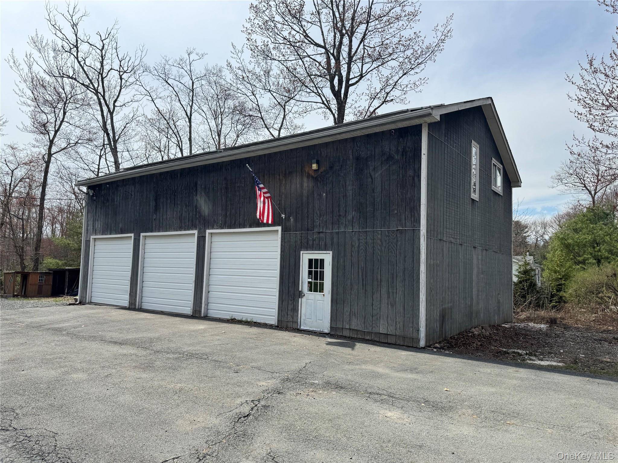 1325 Wurtsboro Mountain RD, Wurtsboro, NY 12790
